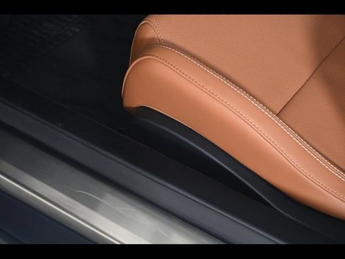 Used 2024 Jaguar F-TYPE R AWD/4WD image 18