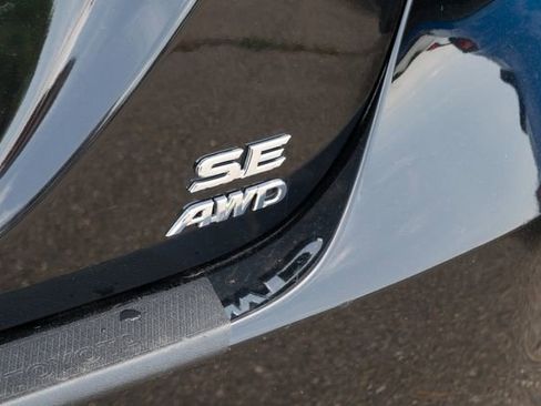 Used 2022 Toyota Camry SE image 10