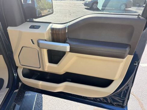 Used 2020 Ford F150 Lariat w/ Equipment Group 502A Luxury AWD/4WD image 17