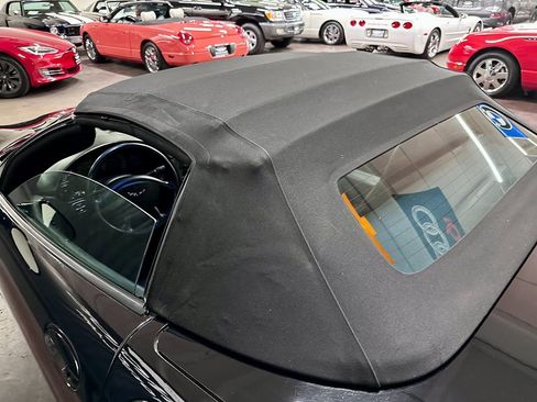 Used 2004 Chevrolet Corvette Convertible w/ Preferred Equipment Group image 12