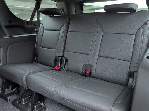 New 2026 Chevrolet Suburban LT w/ Comfort Package image 9