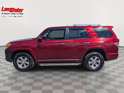 Used 2013 Toyota 4Runner SR5 w/ Convenience Pkg AWD/4WD image 2