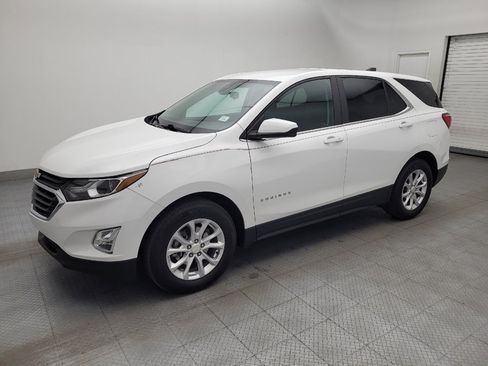 Used 2021 Chevrolet Equinox LT image 2