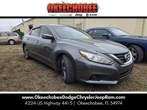 Used 2017 Nissan Altima 2.5 SR image 1