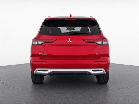 Used 2025 Mitsubishi Outlander SEL FWD image 7