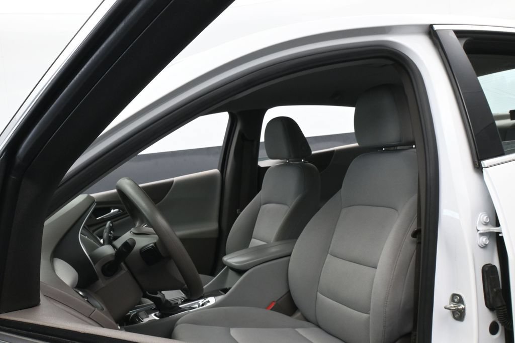 Used 2024 Chevrolet Malibu LT FWD image 10