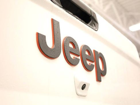 Used 2022 Jeep Gladiator Mojave w/ LED Lighting Group image 38