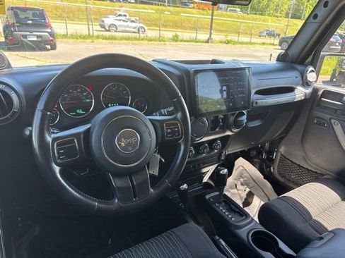 Used 2011 Jeep Wrangler Unlimited Sport AWD/4WD image 13