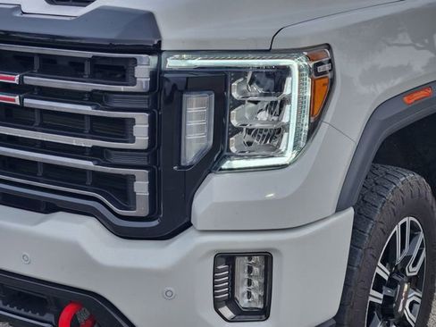Used 2021 GMC Sierra 2500 AT4 w/ AT4 Premium Plus Package image 7