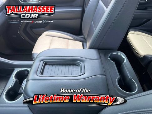 Used 2024 Chevrolet Suburban LT AWD/4WD image 21