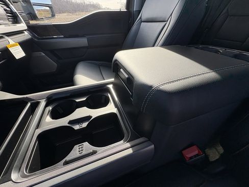 New 2026 Ford F250 Lariat w/ Lariat Premium Package image 37