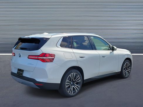 New 2026 BMW X3 xDrive30i w/ Premium Package AWD/4WD image 3