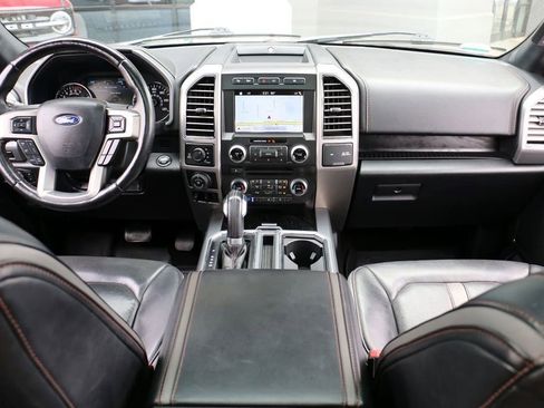 Used 2018 Ford F150 Platinum w/ Equipment Group 701A Luxury image 33