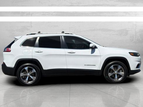 Used 2019 Jeep Cherokee Limited w/ Luxury Group AWD/4WD image 4