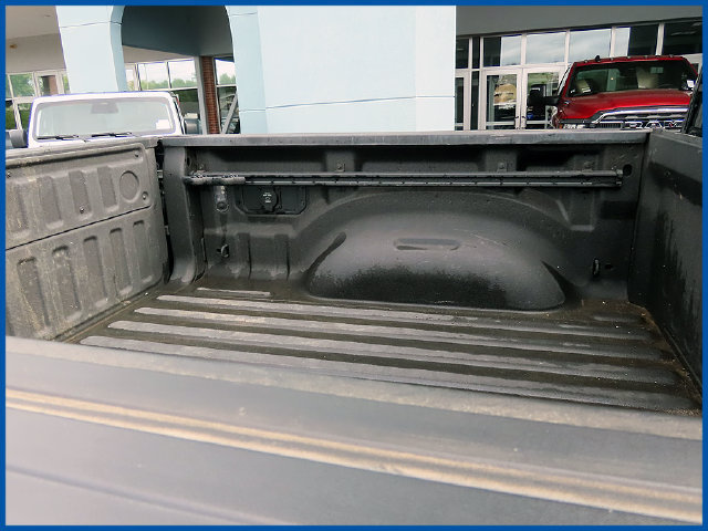 Used 2025 RAM 1500 Laramie w/ Sport Appearance Package AWD/4WD image 8