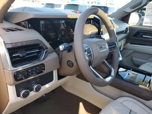 New 2026 GMC Yukon Denali w/ Sun & Power Step Package image 16