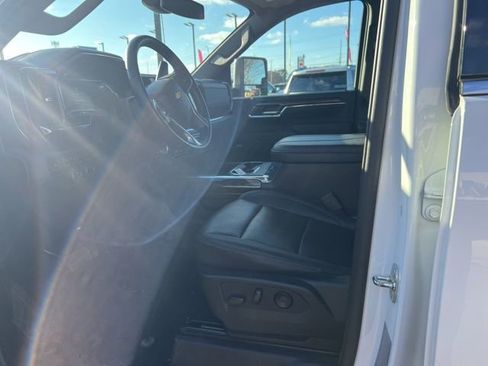 Used 2024 Chevrolet Silverado 2500 LTZ w/ LTZ Plus Package image 15