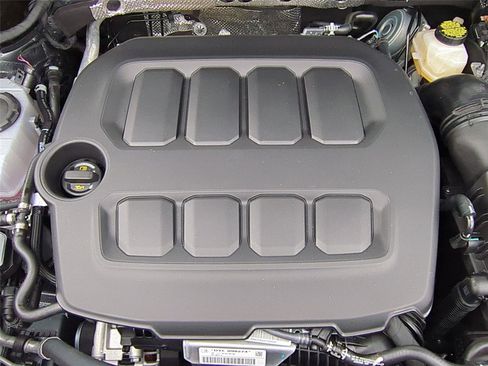 New 2026 Volkswagen Tiguan SE R-Line image 23