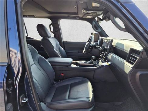 Used 2024 Lexus GX 550 w/ Cold Area Package AWD/4WD image 20
