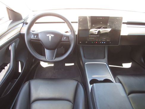 Used 2022 Tesla Model 3 Long Range AWD/4WD image 15
