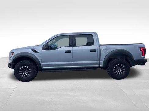 Used 2019 Ford F150 Raptor w/ Equipment Group 801A Mid image 9