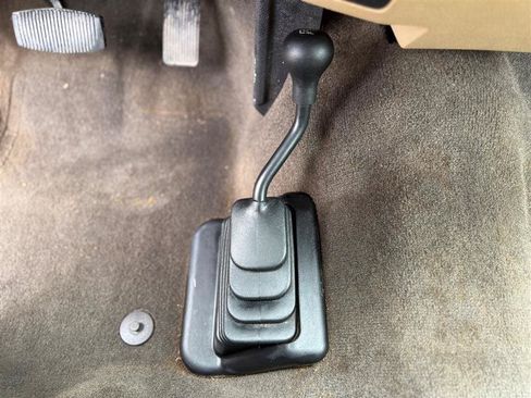 Used 2012 Ford F350 XLT w/ Snow Plow Prep Pkg AWD/4WD image 40