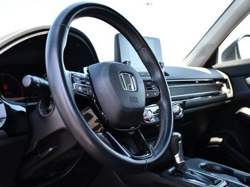 Used 2022 Honda Civic EX image 11