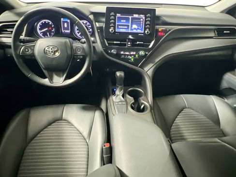 Used 2023 Toyota Camry SE image 29