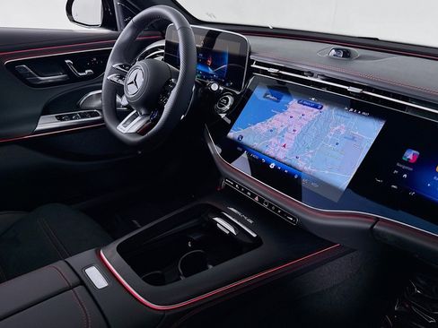 New 2026 Mercedes-Benz E 53 AMG e 4MATIC Sedan image 15