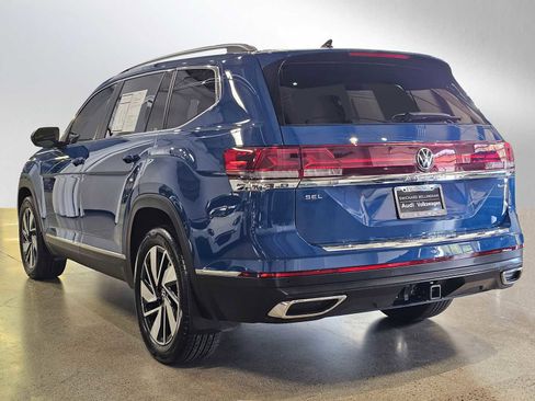 Used 2025 Volkswagen Atlas SEL AWD/4WD image 5