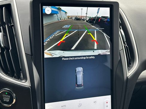 Used 2024 Ford Edge SEL image 20