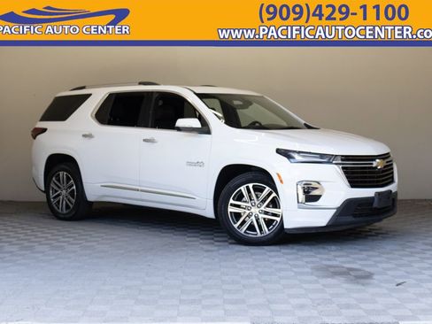Used 2022 Chevrolet Traverse High Country AWD/4WD image 1