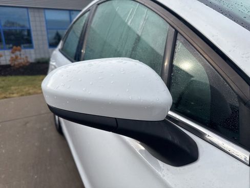 Used 2017 Ford Fusion S image 11