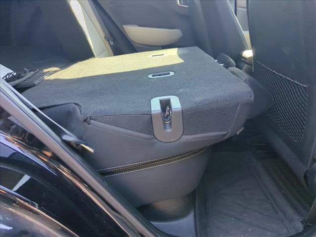 Used 2021 Hyundai Venue SEL w/ Premium Package FWD image 27
