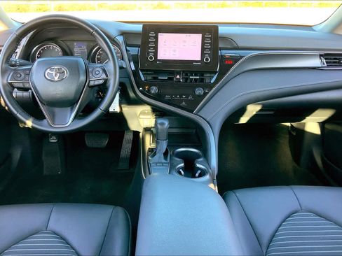 Used 2023 Toyota Camry SE FWD image 15