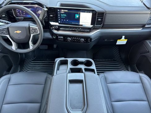 New 2026 Chevrolet Silverado 2500 LT w/ Leather Package AWD/4WD image 12