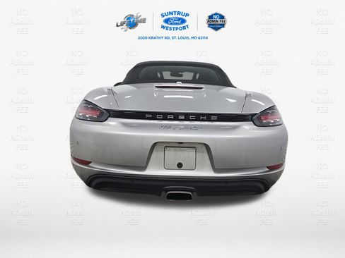 Used 2023 Porsche 718 Boxster RWD image 2