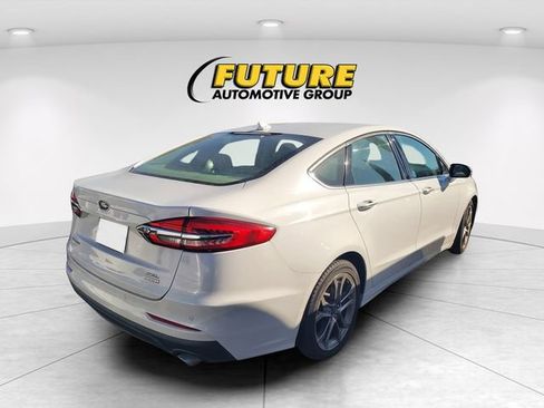 Used 2020 Ford Fusion SEL FWD image 3