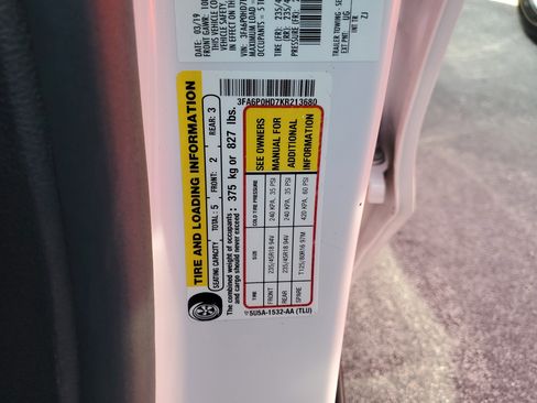 Used 2019 Ford Fusion SE w/ Equipment Group 151A image 30