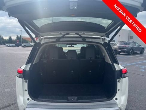 Certified 2024 Nissan Pathfinder SL w/ SL Premium Package AWD/4WD image 10