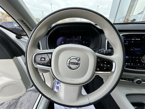 Certified 2023 Volvo XC90 B6 Plus w/ Protection Package Premier image 18