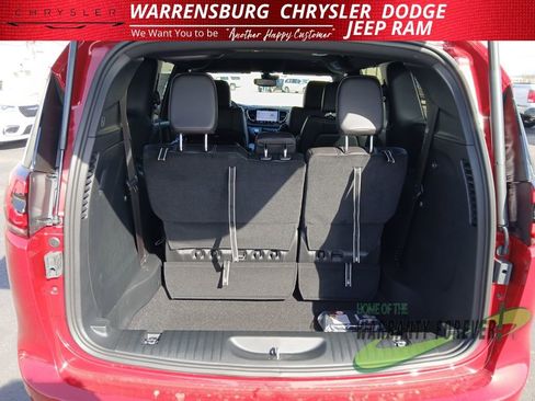 New 2026 Chrysler Pacifica Select image 34
