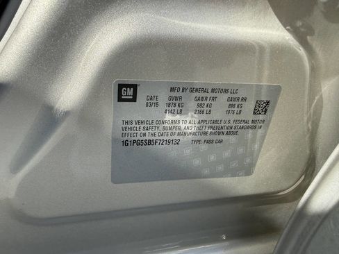 Used 2015 Chevrolet Cruze LTZ w/ Enhanced Safety Package image 28