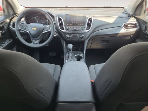 Used 2024 Chevrolet Equinox LT AWD/4WD image 10