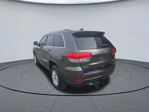 Used 2017 Jeep Grand Cherokee Laredo w/ Quick Order Package 23E image 3