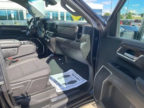 Used 2024 GMC Sierra 2500 SLE AWD/4WD image 13