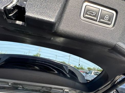 Used 2021 Kia Sorento SX Prestige AWD/4WD image 48