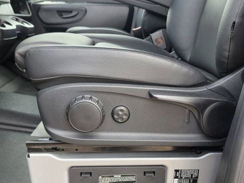 Used 2024 Mercedes-Benz Sprinter 2500 image 13