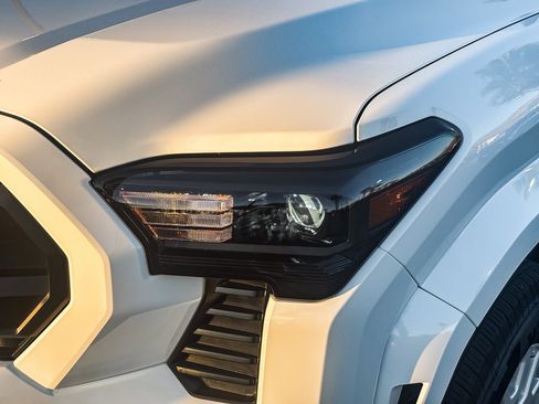 New 2026 Toyota Tacoma SR5 image 9