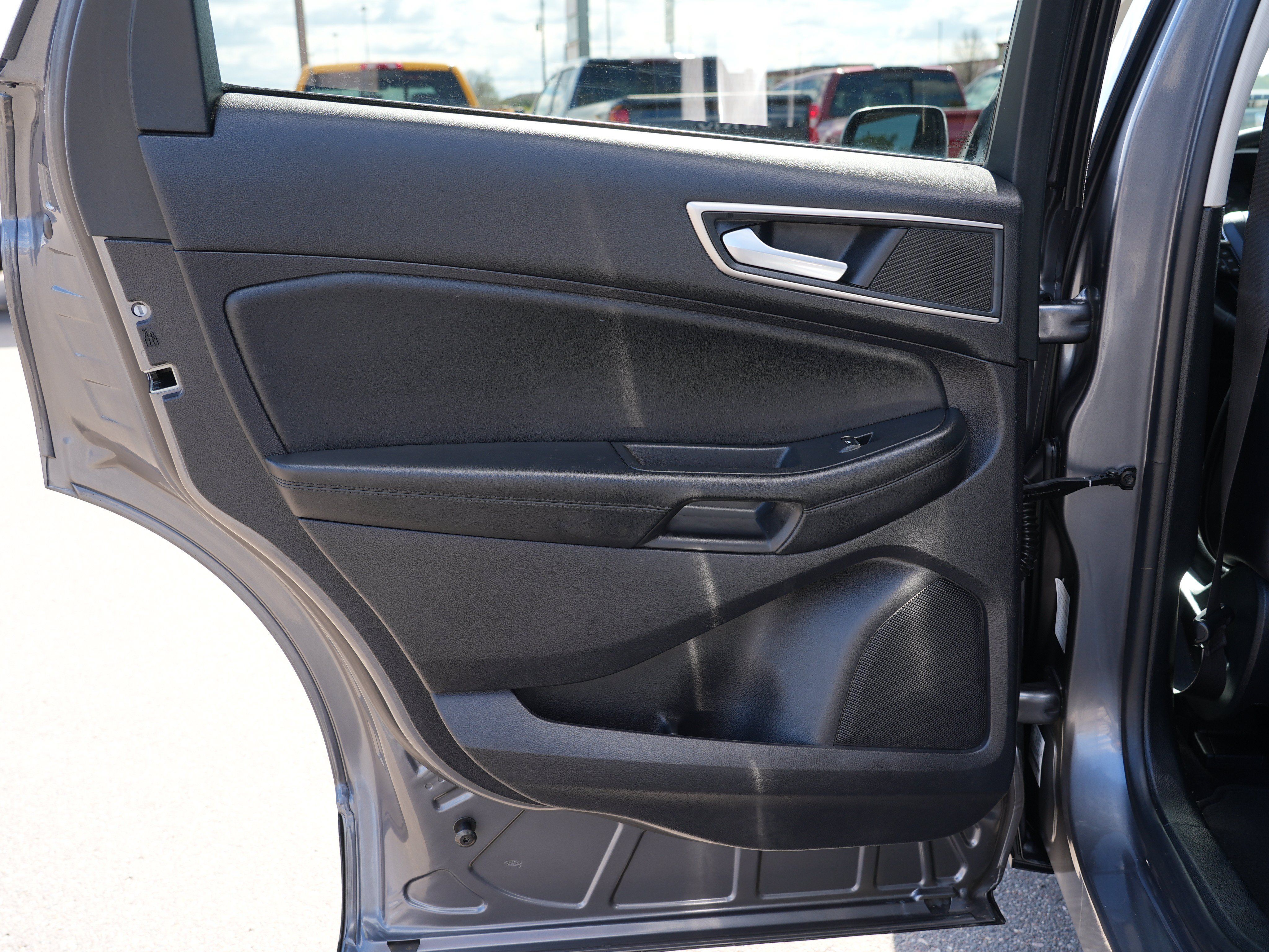 Used 2022 Ford Edge SEL AWD/4WD image 19